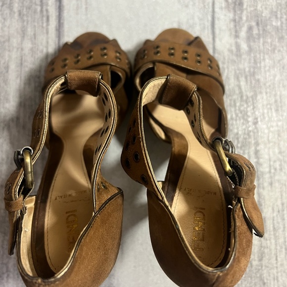 Fendi Brown T-Bar Ankle-Strap Platform Sandals Size 37.5 Made in Italy - Picture 8 of 10